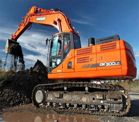 Подержанный высокопроизводительный гидравлический экскаватор Doosan DX300LC
