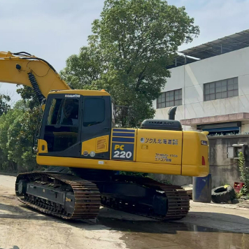 Использованные строительные машины Komatsu PC220 PC220-7 Копальщики Гидравлический экскаватор 22 тонны Подержанный экскаватор Komatsu